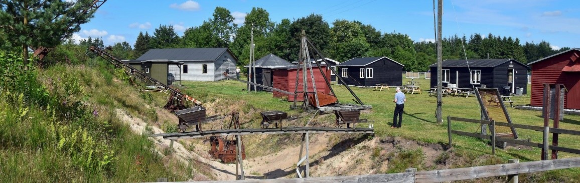 Løvfaldstur: Brunkulslejrene i Søby