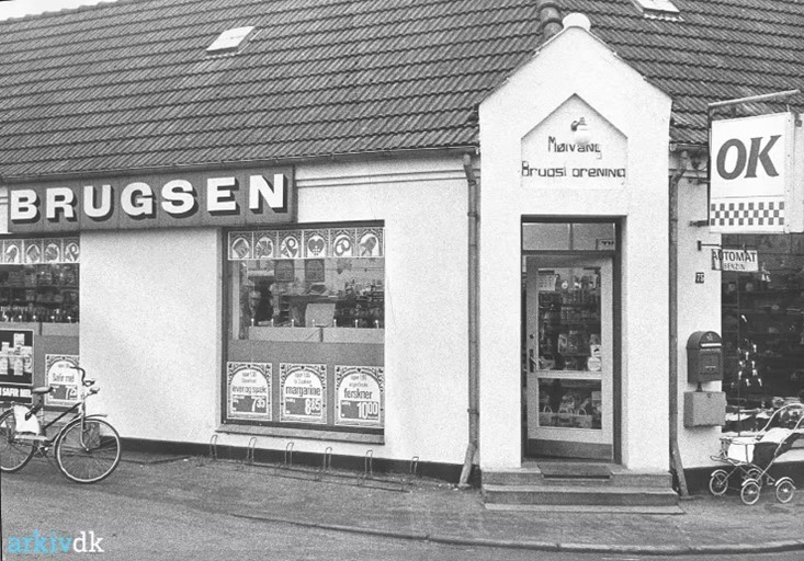 Foredrag med erindringsbilleder fra Mølvang og Kidde